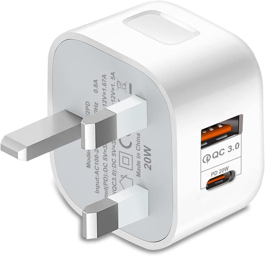 USB and USB-C fast charging plug